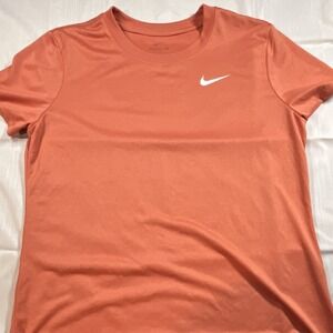 Nike Dri-FIT The Nike Tee Men's Orange M Short Sleeve Crew Neck T-Shirt